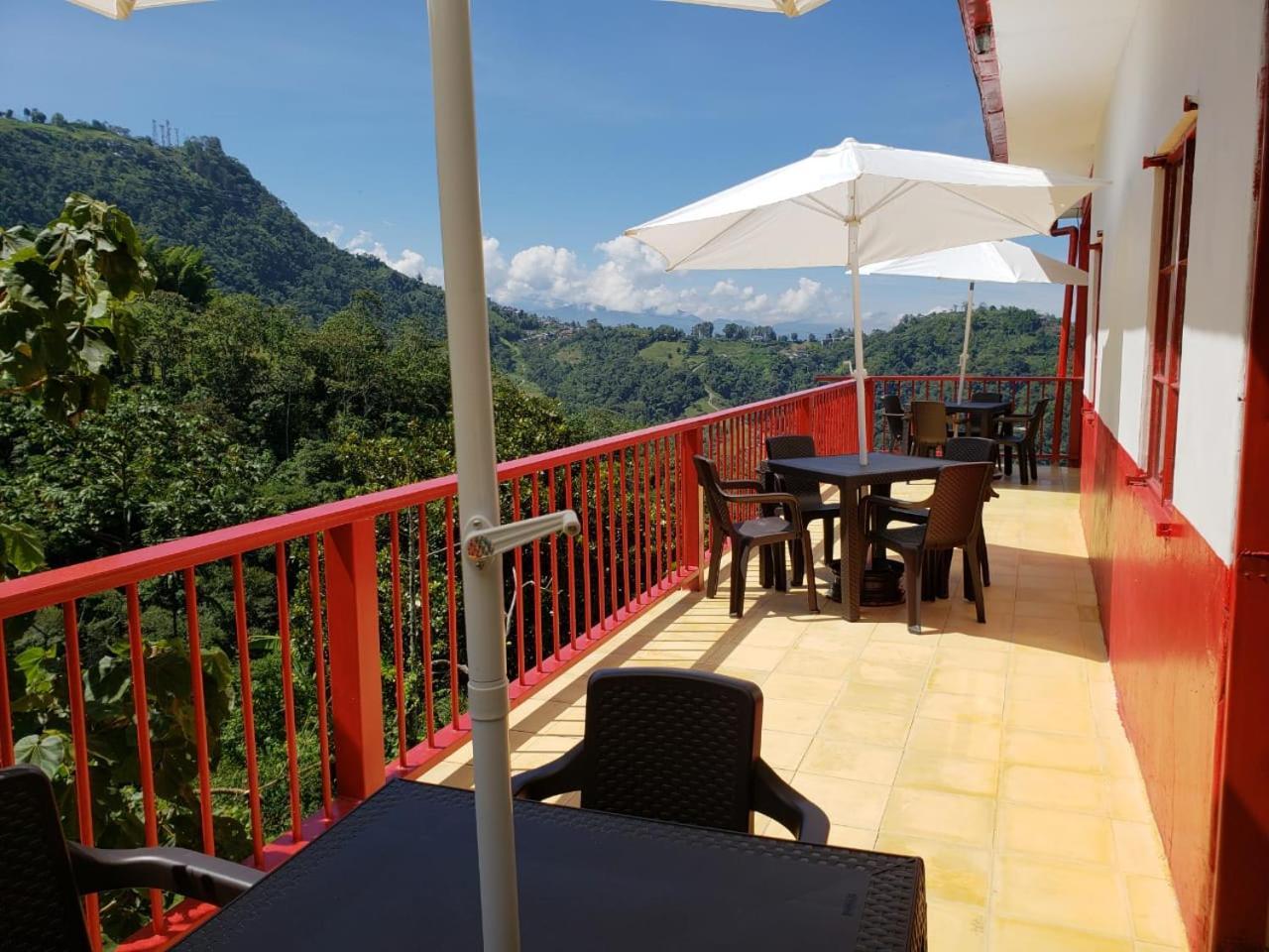 Lodge Paraiso Verde La Linda エクステリア 写真