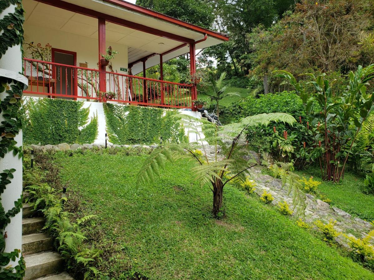 Lodge Paraiso Verde La Linda エクステリア 写真